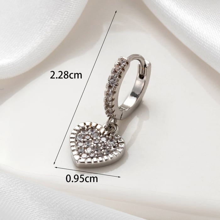 1 Piece Simple Series Classic Heart Copper Silver Color Material Zircon Women's Dangle Earrings 